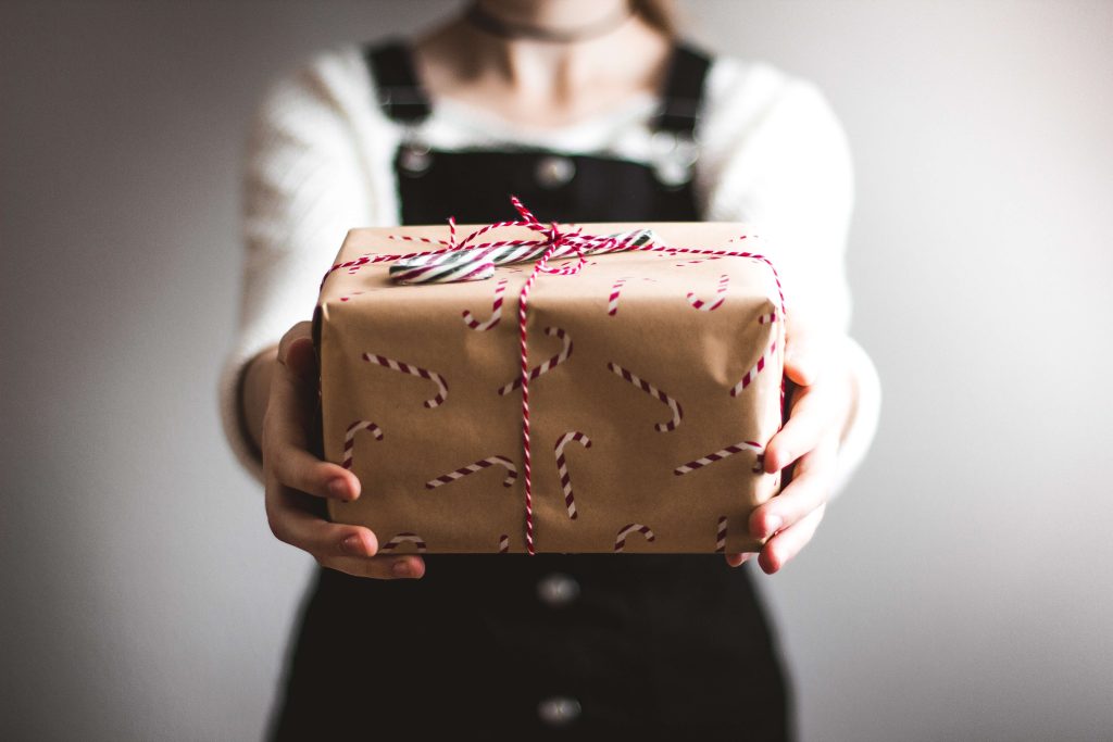 Should I Give My Tenants Holiday Gifts?